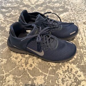 Nike Blue Athletic Running Shoes with Breathable Mesh